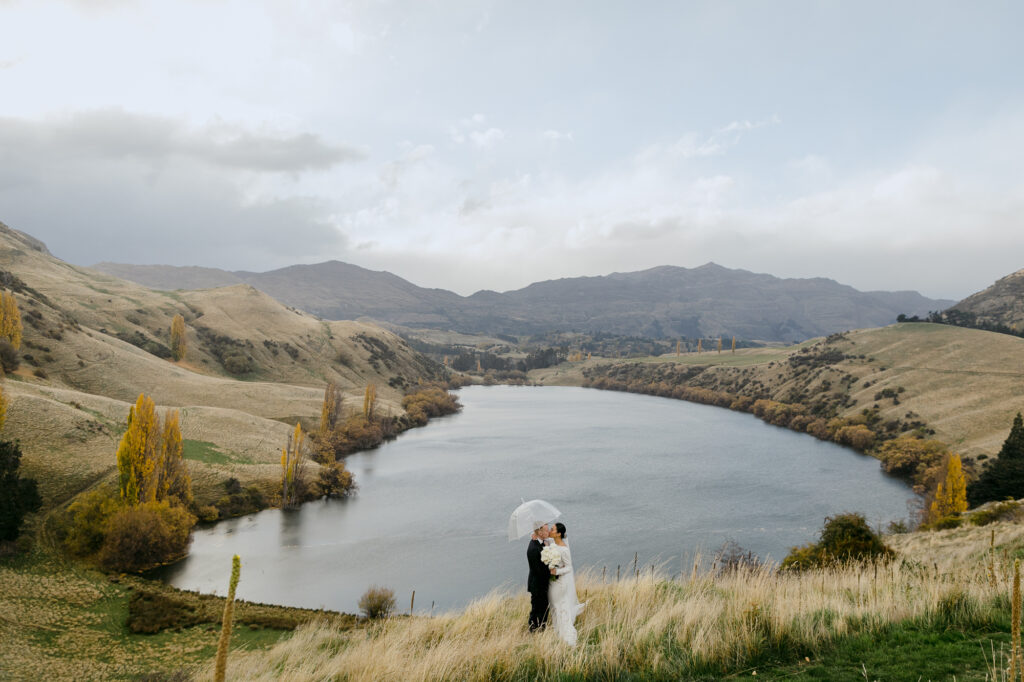 Queenstown New Zealand - wedding photography - Rainy wedding day at NZ High Country - Emily Adamson Photography