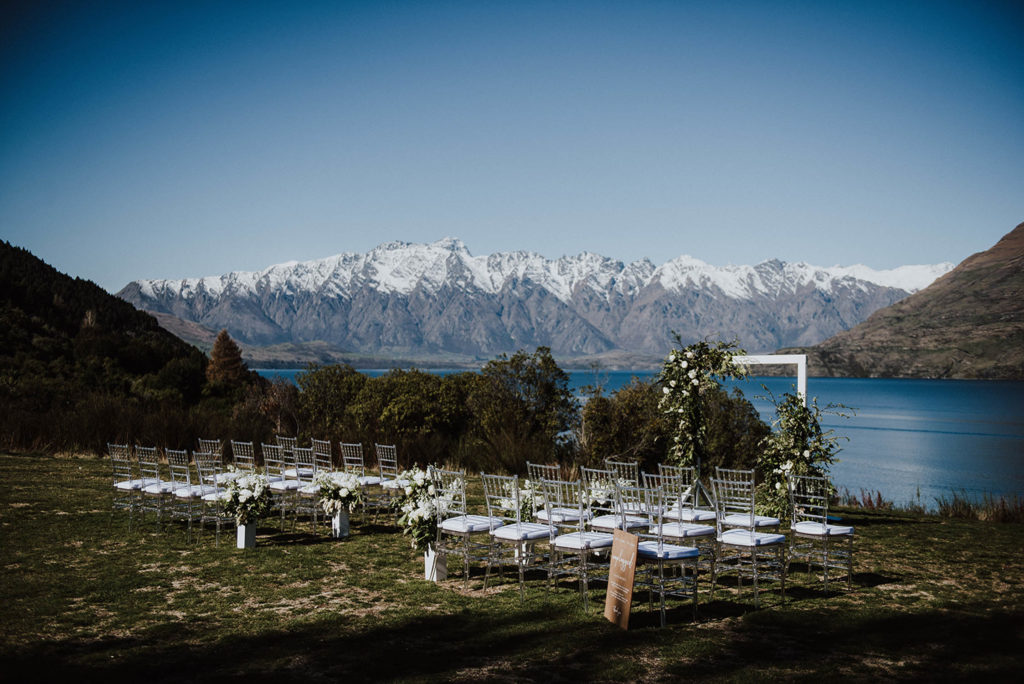 Simply Perfect Wedding Packages - Lakeview ceremony